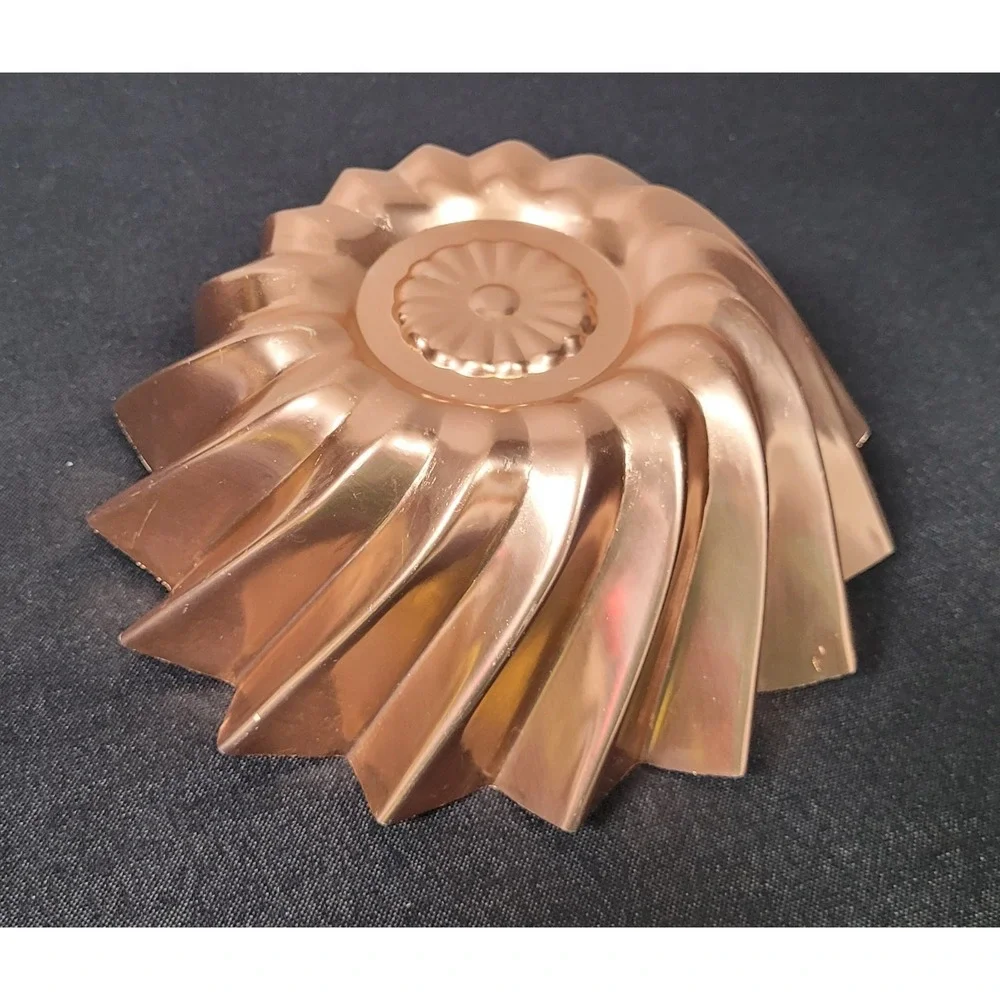 VTG 60s Copper Tone Pinwheel Jello Mold Swirl Starburst Fluted Aluminum Decor